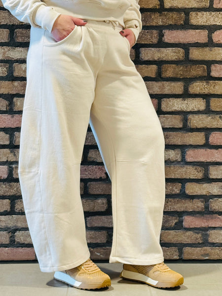 Baggy Barrel Sweatpants - Beige