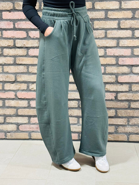 Baggy Barrel Sweatpants - Chic Green