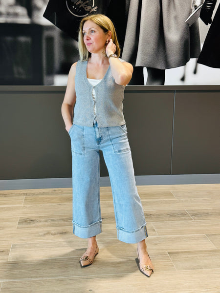 Cuffed Baggy Wide Jeans - Light Wash