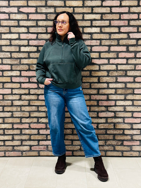 Thumbholes Half Zip Sweatshirt - Chic Green