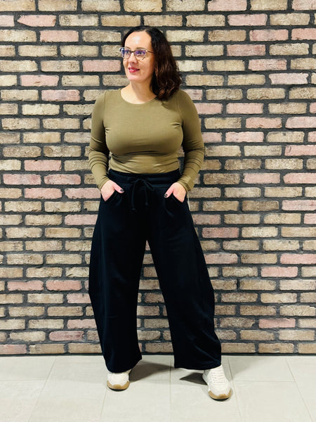 Baggy Barrel Sweatpants - Black