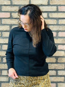 Overlocked Seams Pullover - Black