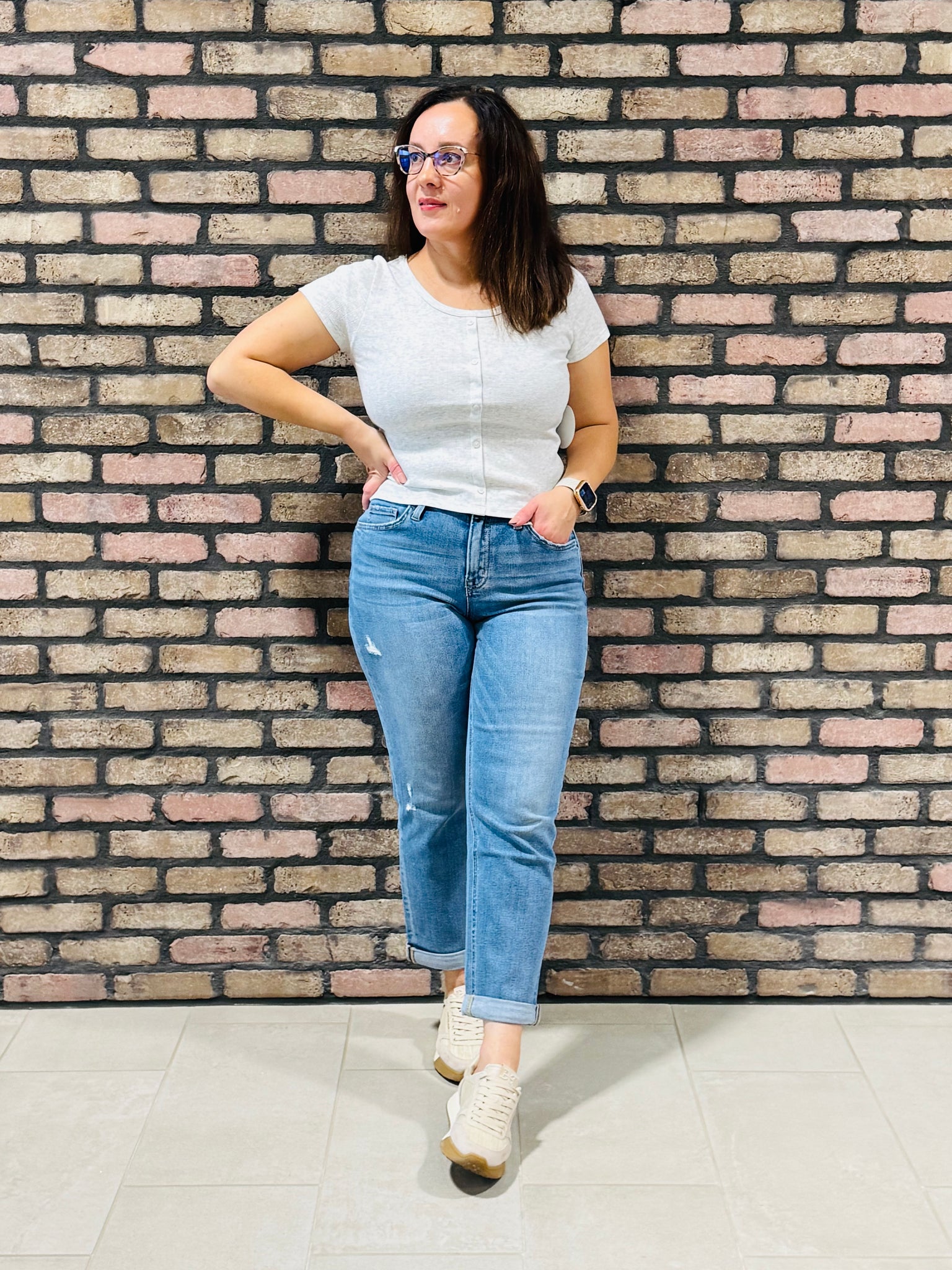 Cuffed Boyfriend Jeans - Medium Wash