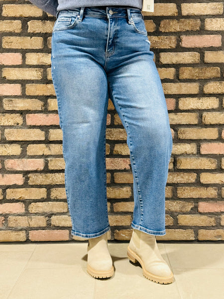High Rise Crop Barrel Jeans - Medium Wash