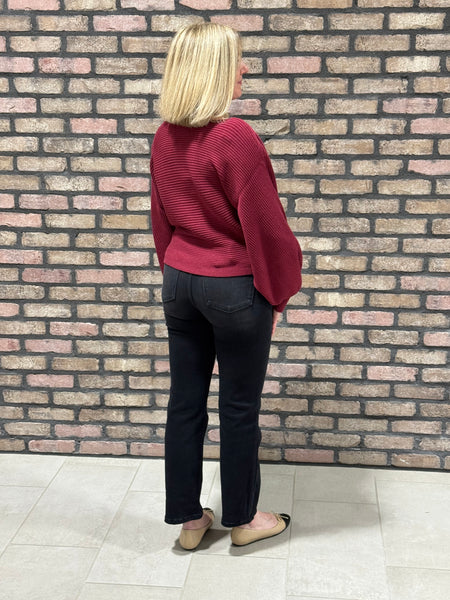 Crop Straight Jeans - Black