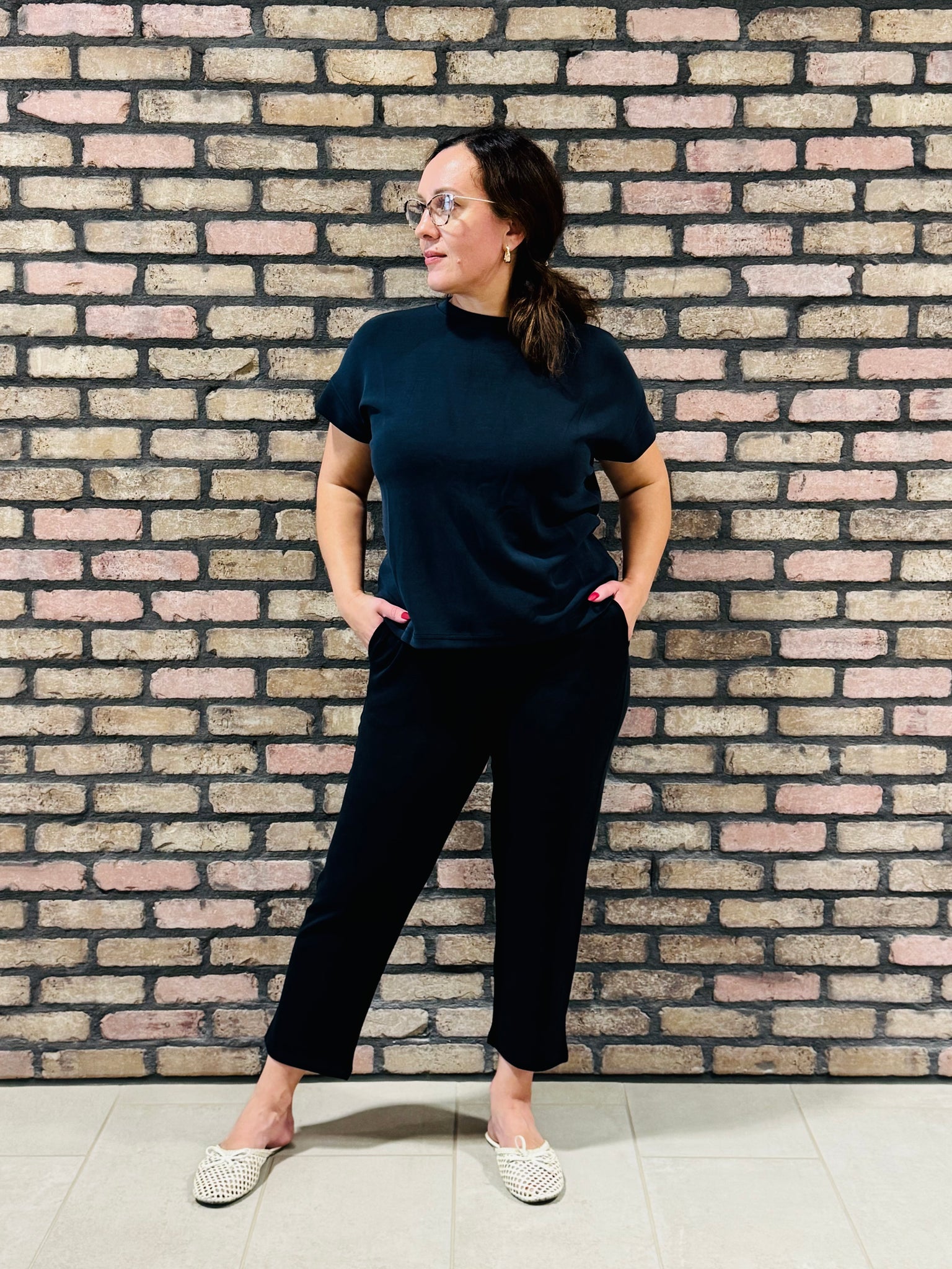 Soft Drape Cropped Pants - Black