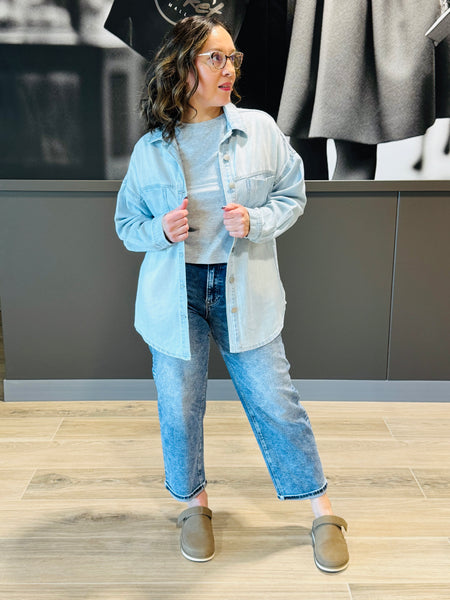 Oversized Shacket - Light Wash