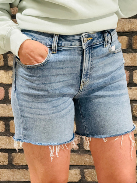 Raw Hem Denim Shorts - Light Wash
