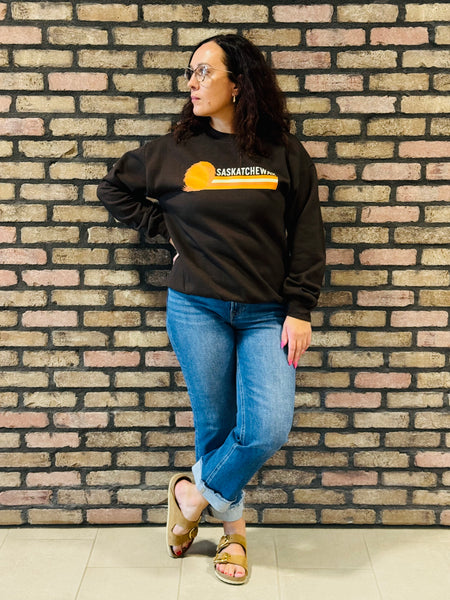 SASKATCHEWAN 70s Retro Graphic Crewneck - Chocolate