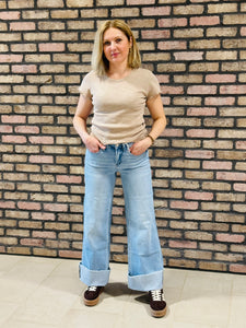 Raw Hem Wide Leg Jeans - Light Wash