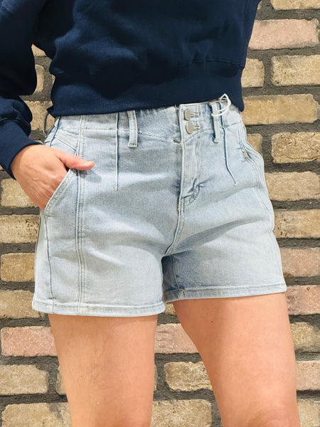 Western Style Denim Shorts - Light Wash