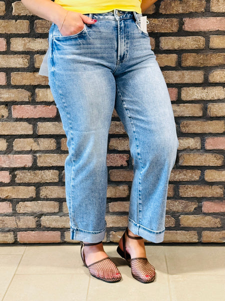 Boyfriend Turn Up Cuffed Jeans - Light Wash