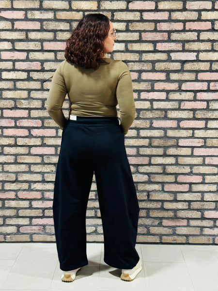 Baggy Barrel Sweatpants - Black