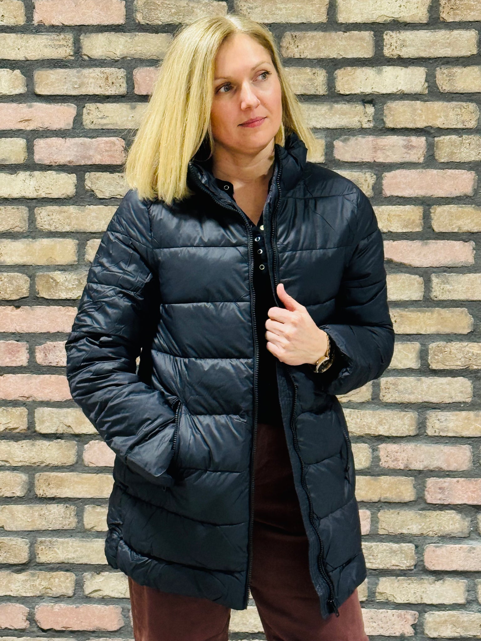 Quilted Puffer Jacket - Black