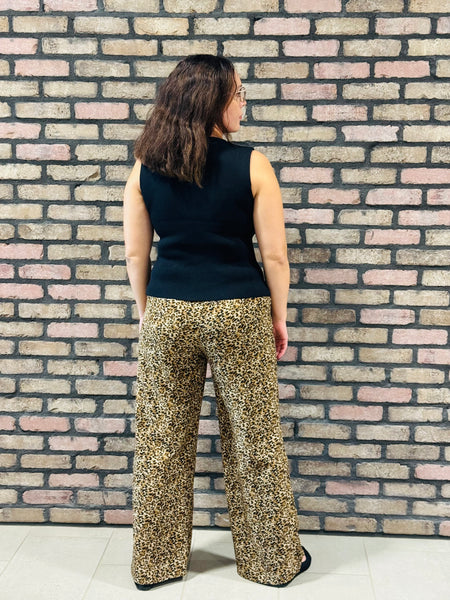Gold Buttons Knit Vest - Black