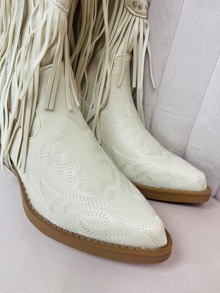 Long Fringe Western Boots - Off White