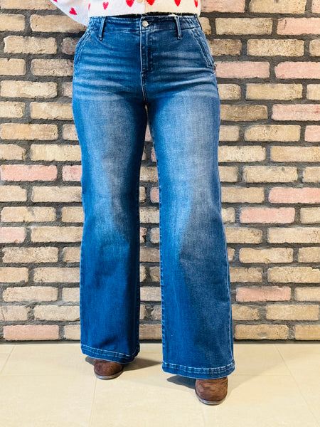 Wide Leg Slanted Pocket Jeans - Dark