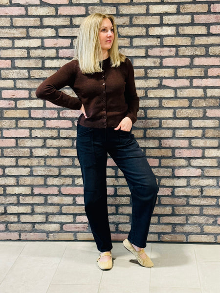 Patch Pockets Barrel Jeans - Washed Black