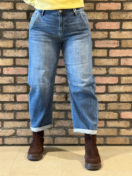 Slouchy Cropped Barrel Jeans - Medium