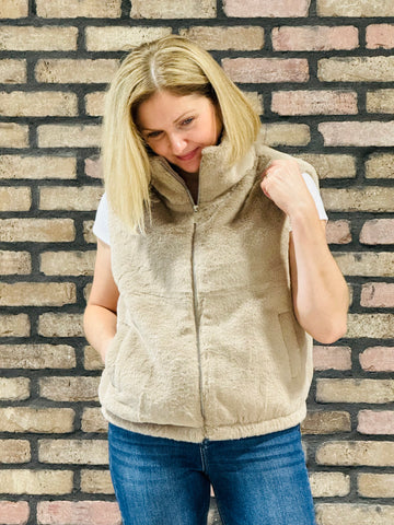 Faux Fur Vest - Atmosphere