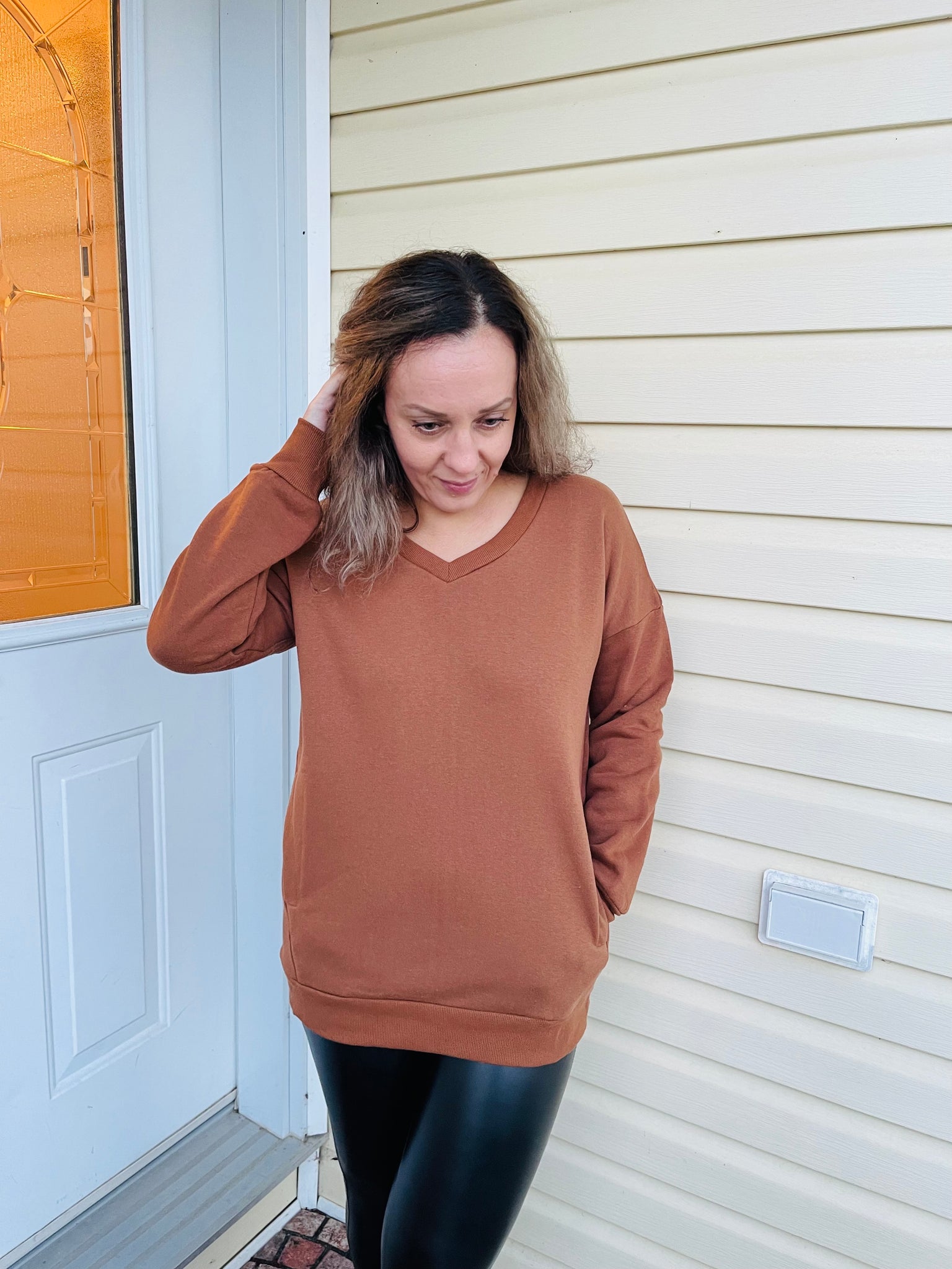 Sweatshirt with Pockets - DK Camel
