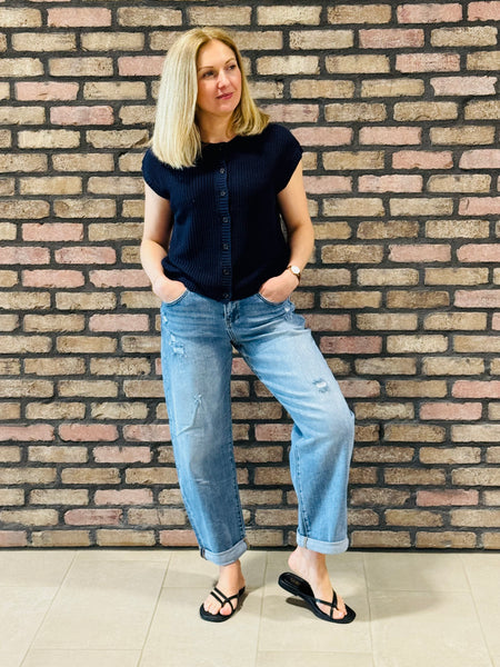 Slouchy Barrel Jeans with Cuffs - Medium Wash
