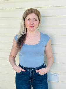 Scoop Neck Seamless Top - Dusty Blue