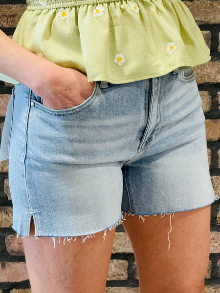 Raw Hem Side Slits Shorts - Light Wash