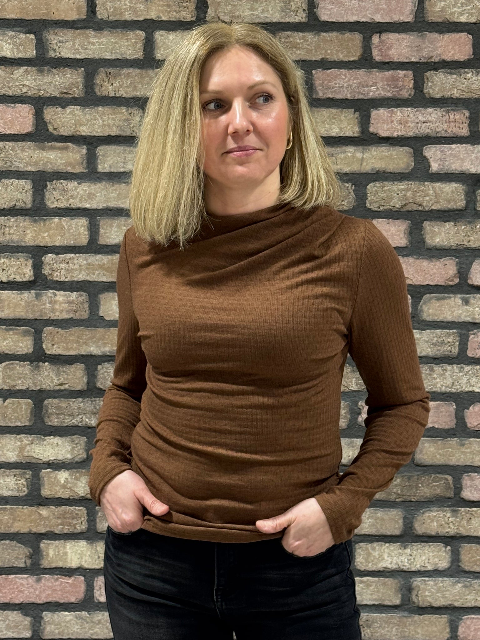 Shoulder Shirring Details Top - Brown