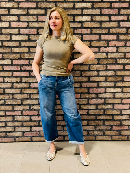 Raglan Contrast Exposed Seam Tee - Mocha