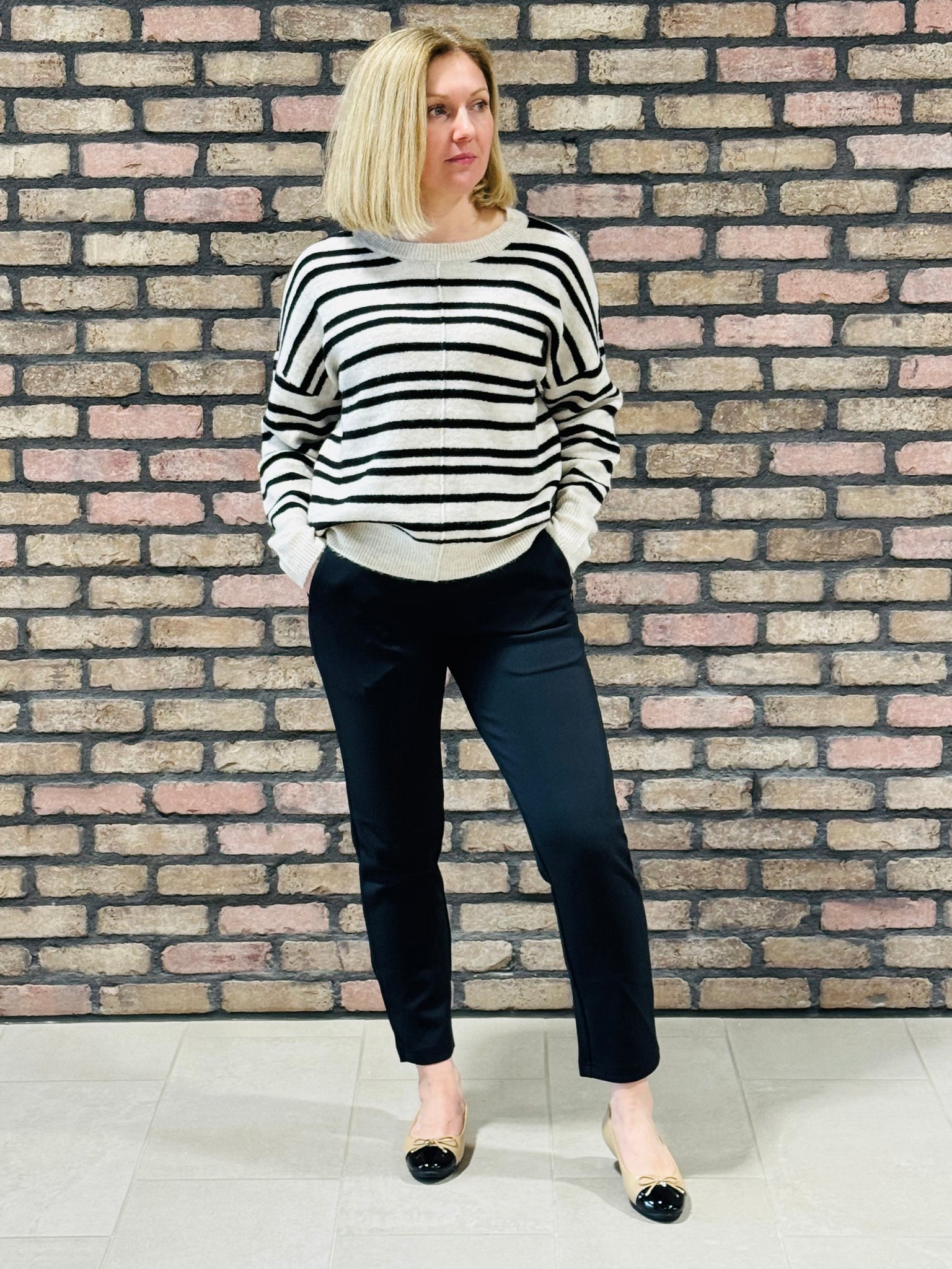 Ribbed Tapered Pants - Black