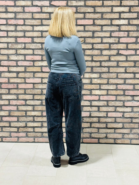 V-Neck Fitted Ribbed Sweater - Vintage Blue