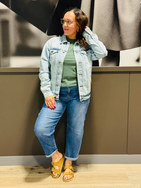 Boyfriend Fit Denim Jacket - Light Wash