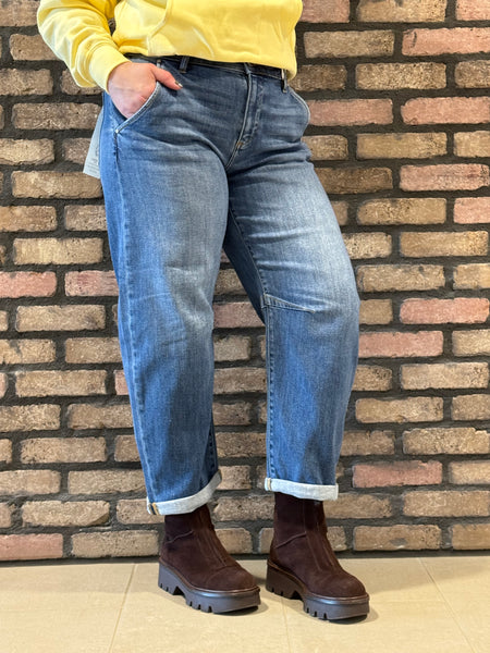 Slouchy Cropped Barrel Jeans - Medium