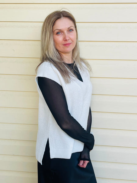 Sweater Vest with Slits - Ivory