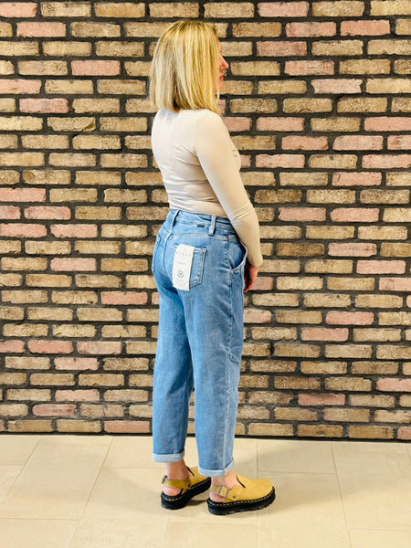 Slouchy Crop Barrel Jeans - Medium Wash