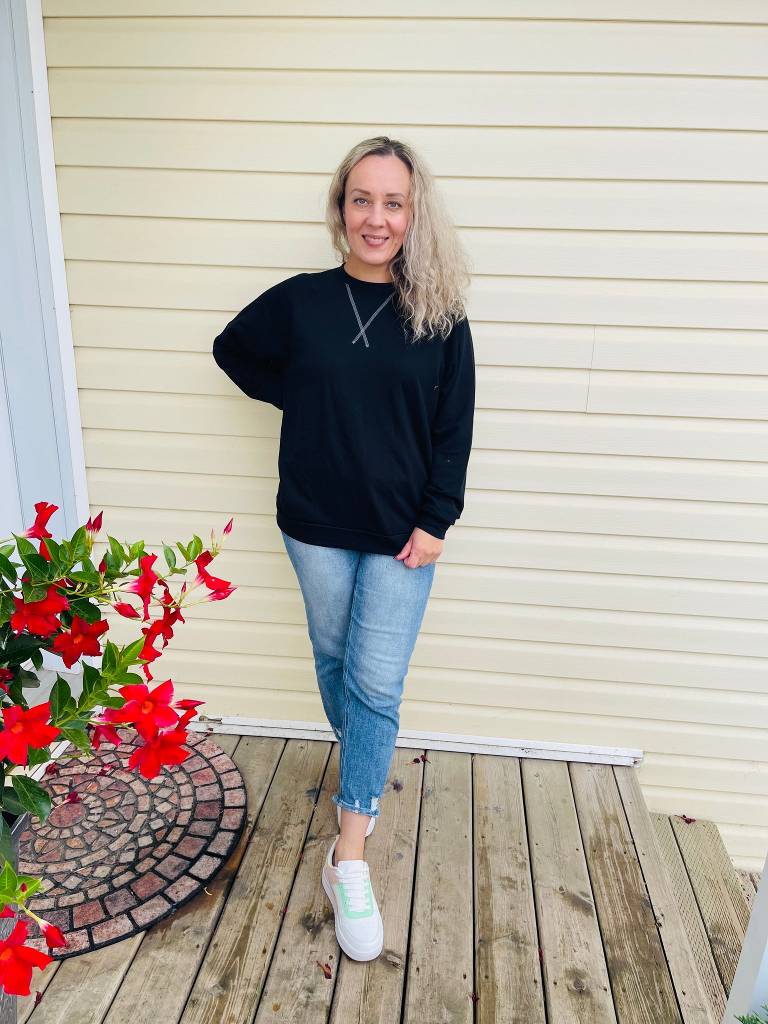 Raglan Sleeve Pullover - Black