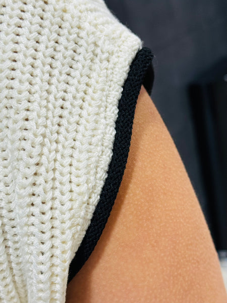 Contrast Trim Knit Top - Cream