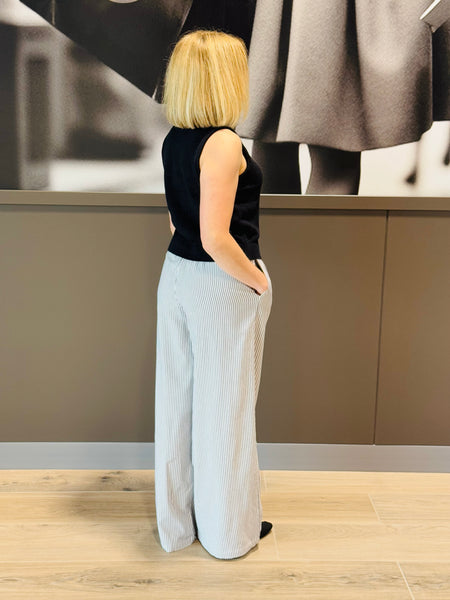Striped Pleated Wide Pants - Grey