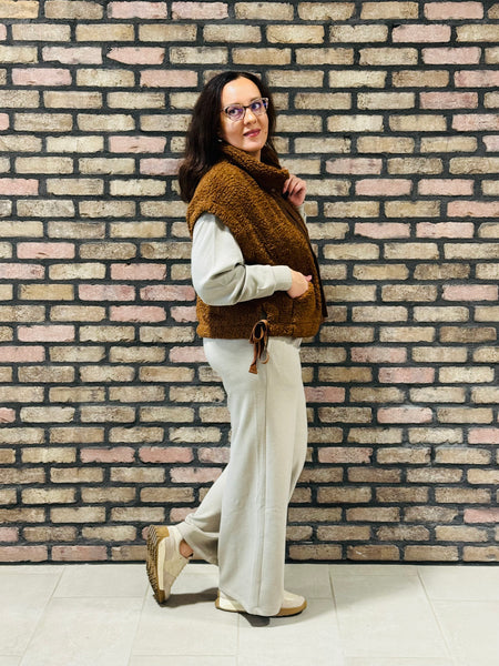 Oversized Faux Fur Vest - Brown