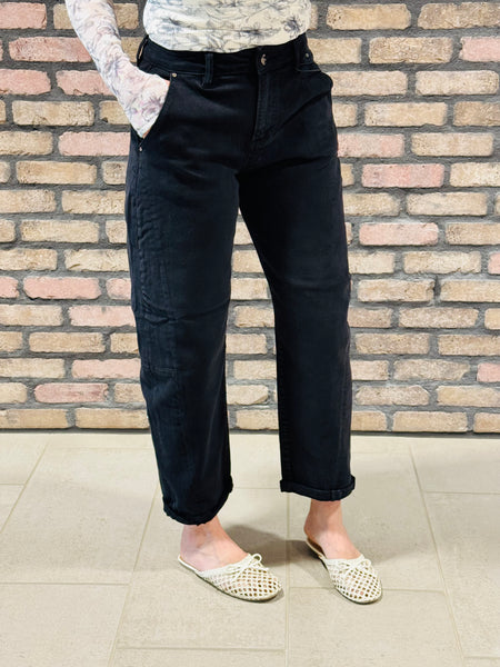 Relaxed Barrel Cuffed Jeans - Black