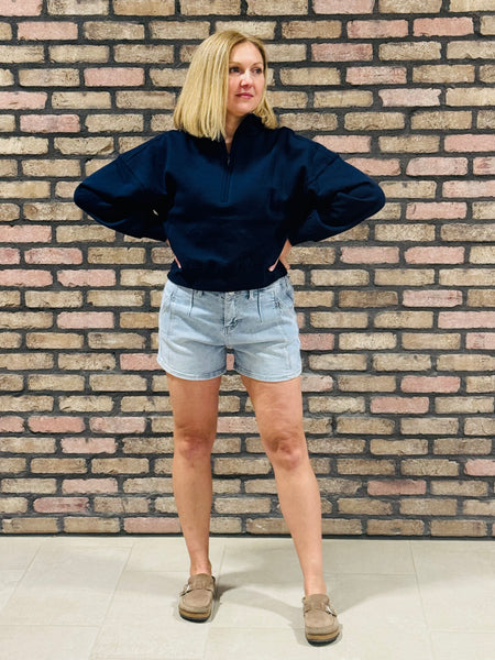 Western Style Denim Shorts - Light Wash