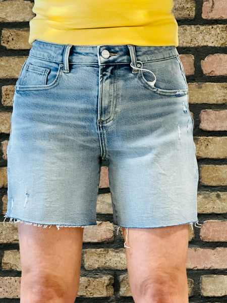 Relaxed Slouch Denim Shorts - Light Wash