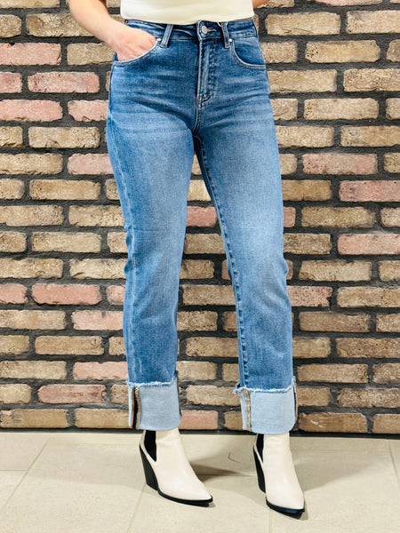 Straight Relaxed Jeans - Medium Wash