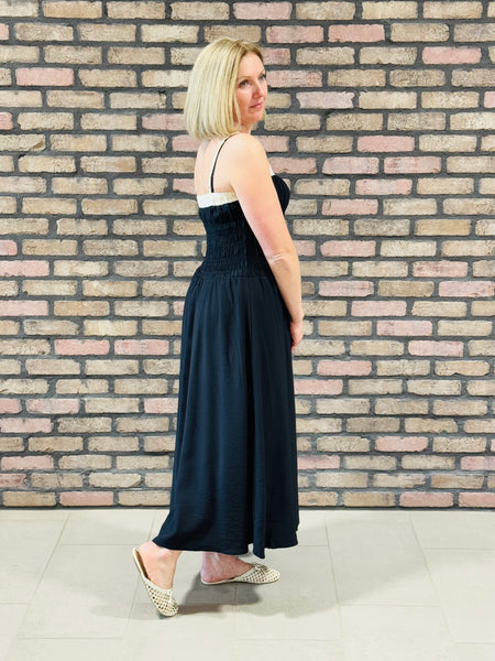 Contrast Smocked Bodice Dress - Black