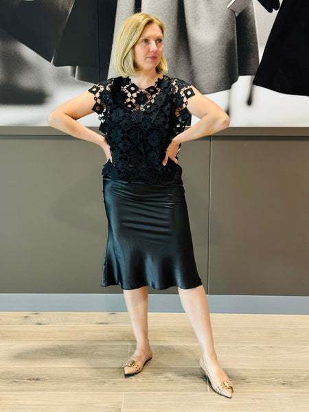 Oversized Crochet Top - Black