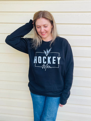 HOCKEY MOM Graphic Crewneck - Black