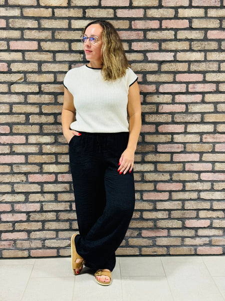 Contrast Trim Knit Top - Cream