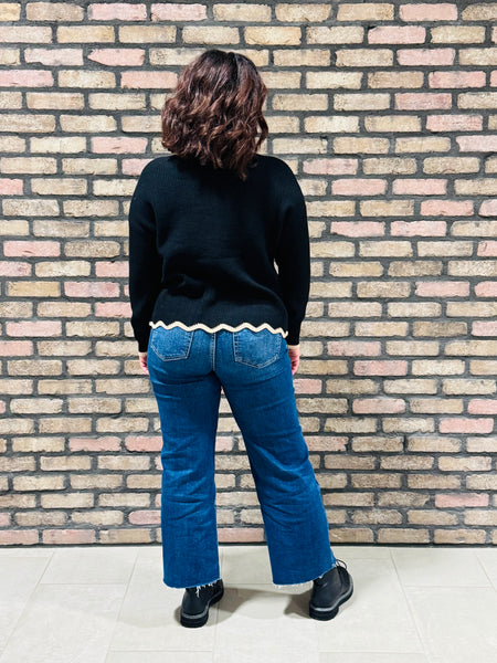 Contrast Scallop Trim Sweater - Black