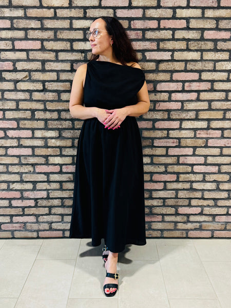 Asymmetrical Neckline A-line Dress - Black